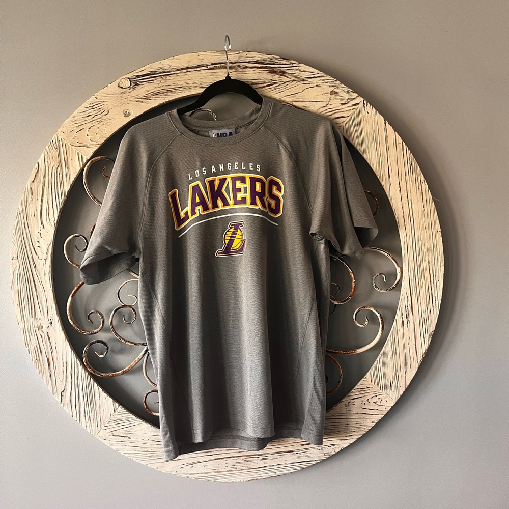 Los Angeles Lakers shirt